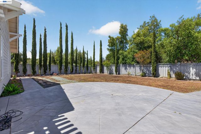 932 Hansen Rd, Livermore, CA 94550