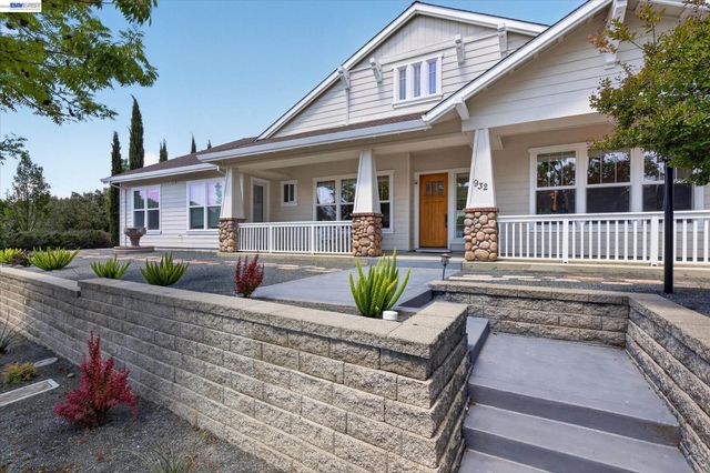 932 Hansen Rd, Livermore, CA 94550