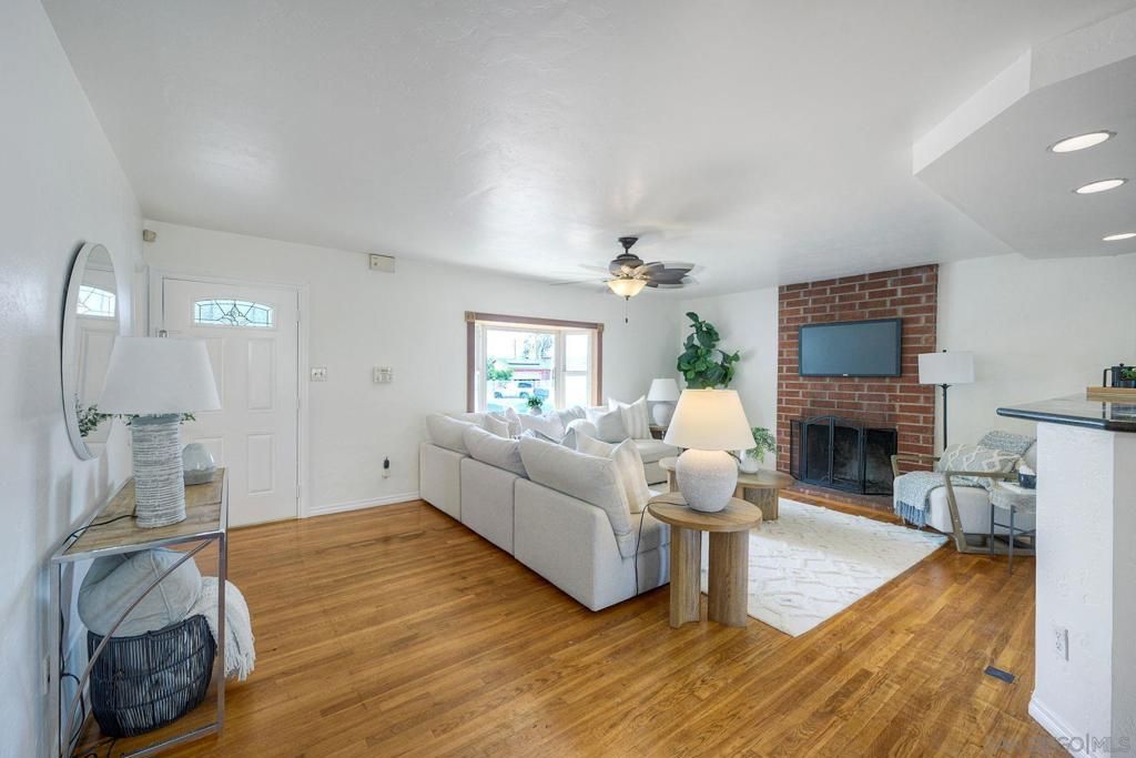 587 Wayne, El Cajon, CA 92021 — photo 4