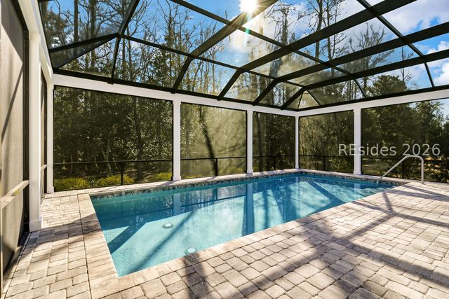 469 Flatwater Dr, Bluffton, SC 29910