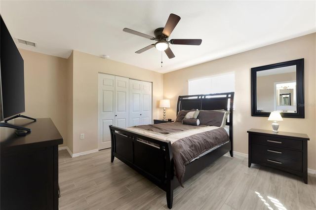 2916 WOODCREST DRIVE, Sarasota, FL 34239
