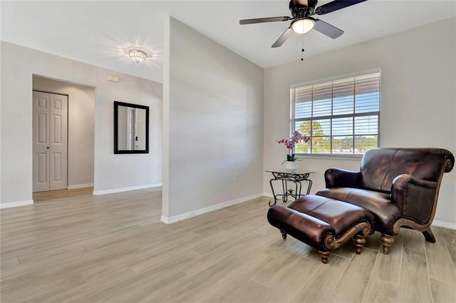 2916 WOODCREST DRIVE, Sarasota, FL 34239