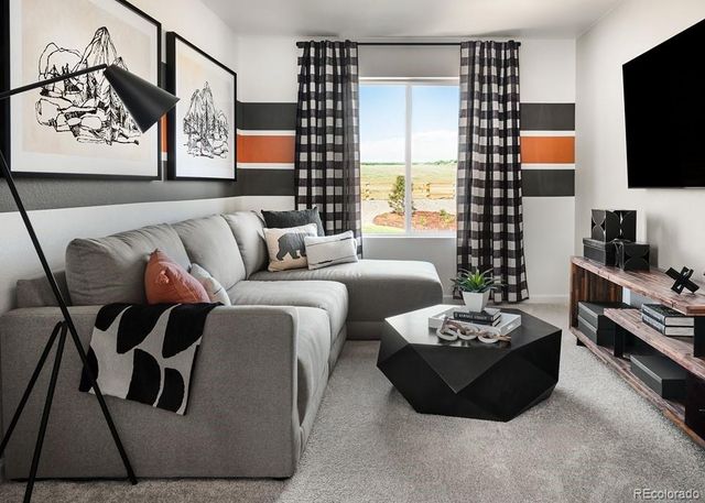 8722 Whiteclover Street, Littleton, CO 80125