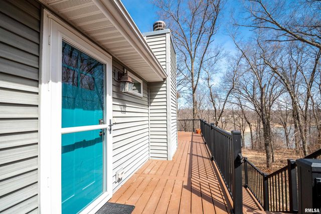 84 WALNUT Court, Dahinda, IL 61428