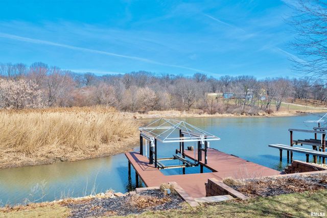 84 WALNUT Court, Dahinda, IL 61428