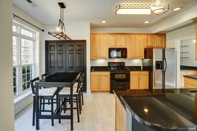 145 GRAYROCK DR, Crozet, VA 22932