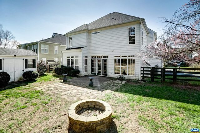 145 GRAYROCK DR, Crozet, VA 22932