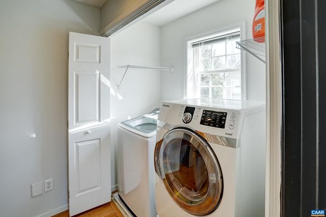 145 GRAYROCK DR, Crozet, VA 22932