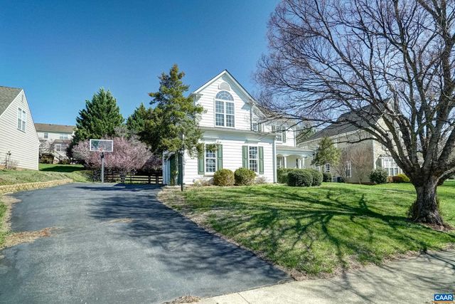 145 GRAYROCK DR, Crozet, VA 22932