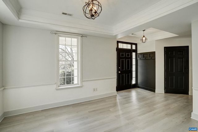 145 GRAYROCK DR, Crozet, VA 22932