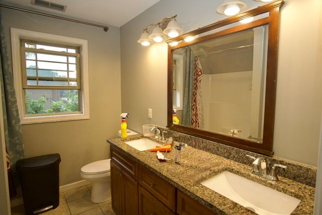 1289 Bay St., Springfield, MA 01109
