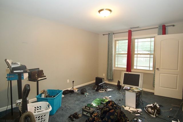 1289 Bay St., Springfield, MA 01109