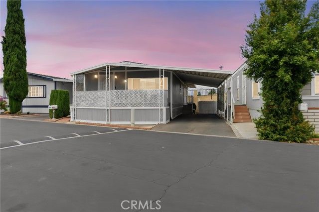 519 Willow, Santa Ana, CA 92703