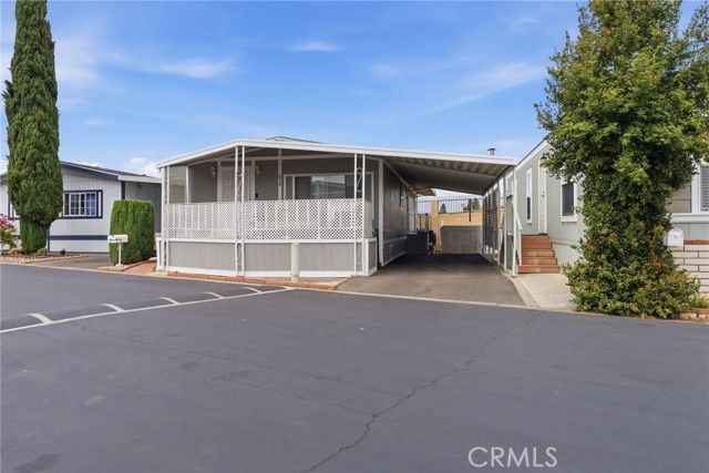 519 Willow, Santa Ana, CA 92703