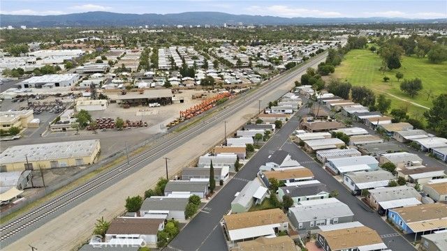 519 Willow, Santa Ana, CA 92703