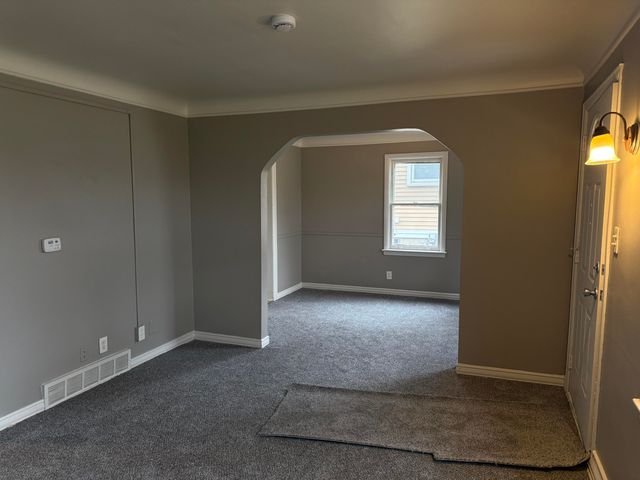 18852 Indian, Redford, MI 48240