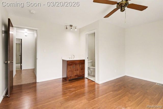 35590 Hatherly Place, Sterling Heights, MI 48310