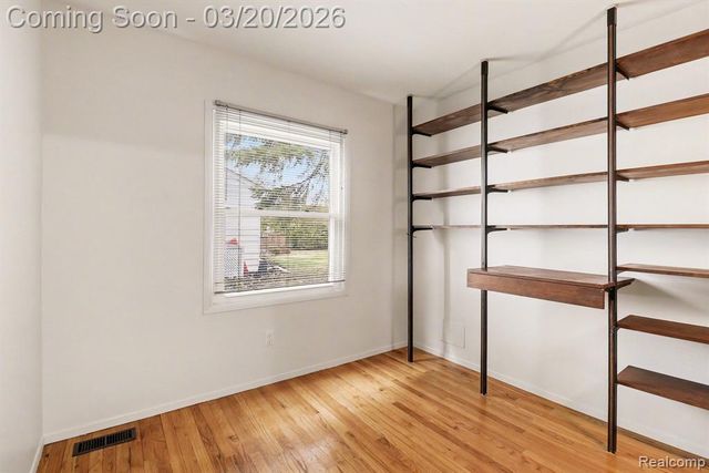 35590 Hatherly Place, Sterling Heights, MI 48310