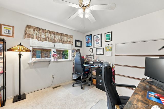715 W Utica Street, Broken Arrow, OK 74011