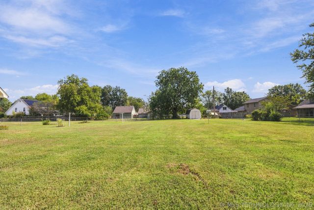 715 W Utica Street, Broken Arrow, OK 74011