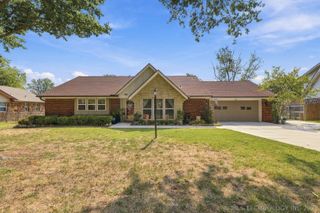 715 W Utica Street, Broken Arrow, OK 74011