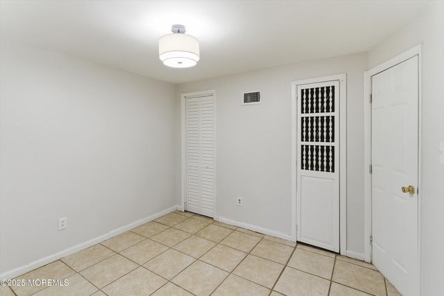 17 Walter Drive, Jackson, NJ 08527