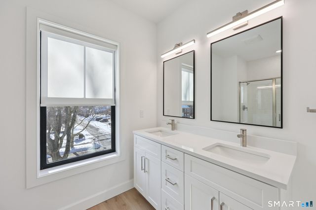 131 Beach Road 210, Fairfield, CT 06824