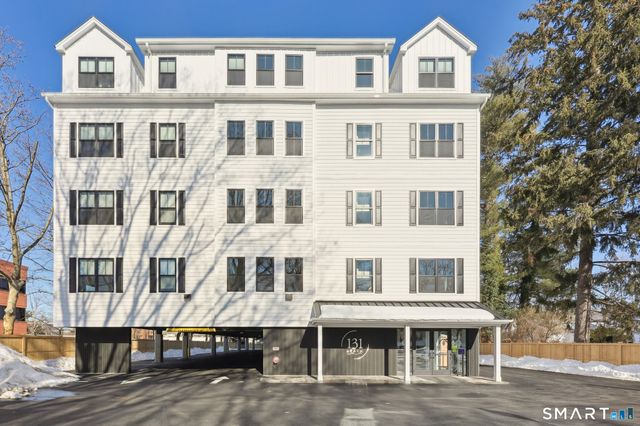 131 Beach Road 210, Fairfield, CT 06824