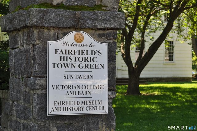 131 Beach Road 210, Fairfield, CT 06824