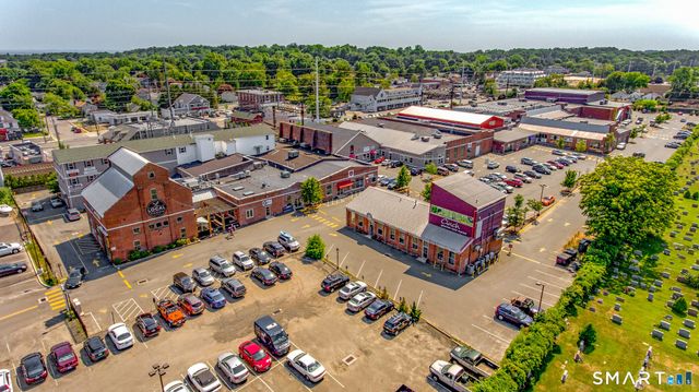 131 Beach Road 210, Fairfield, CT 06824