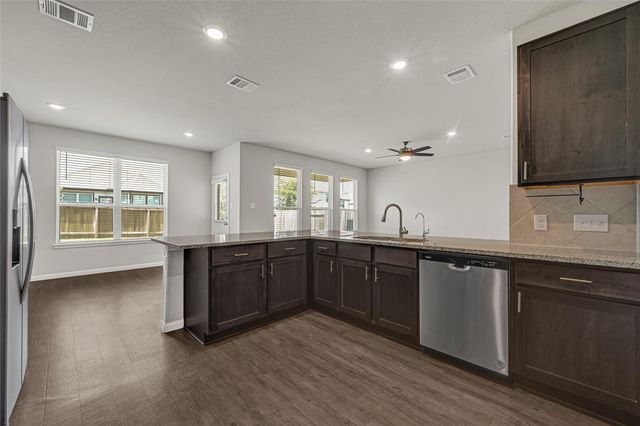 2935 August Mist Court Court, Conroe, TX 77304