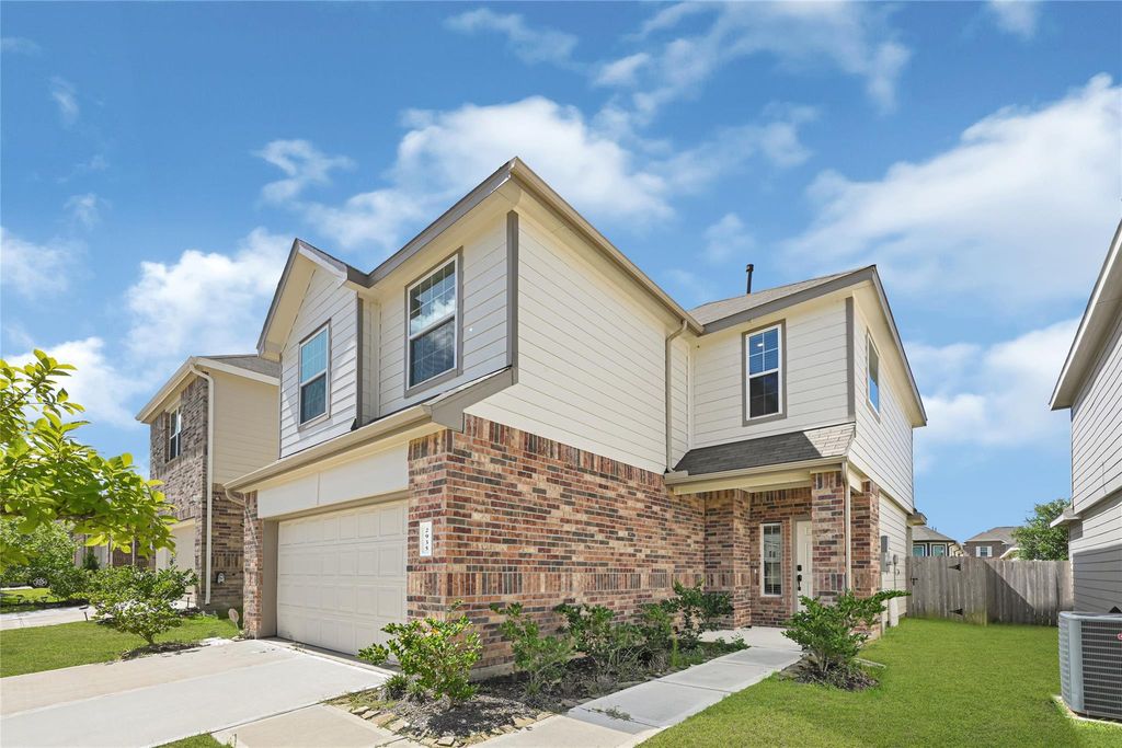 2935 August Mist Court Court, Conroe, TX 77304