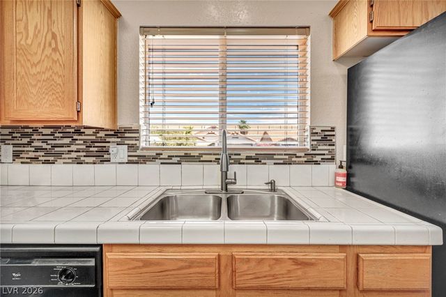902 Big Horn Street, Henderson, NV 89002