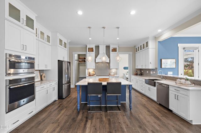 709 Nijinski Way, Cary, NC 27519