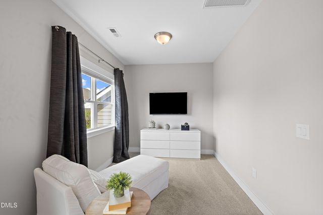 709 Nijinski Way, Cary, NC 27519