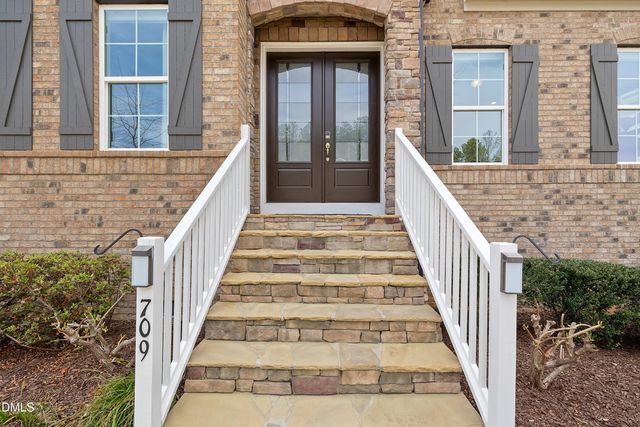 709 Nijinski Way, Cary, NC 27519