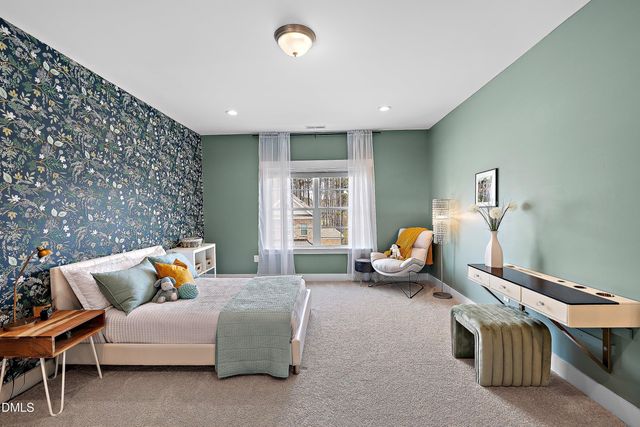 709 Nijinski Way, Cary, NC 27519