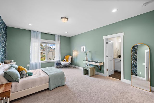 709 Nijinski Way, Cary, NC 27519