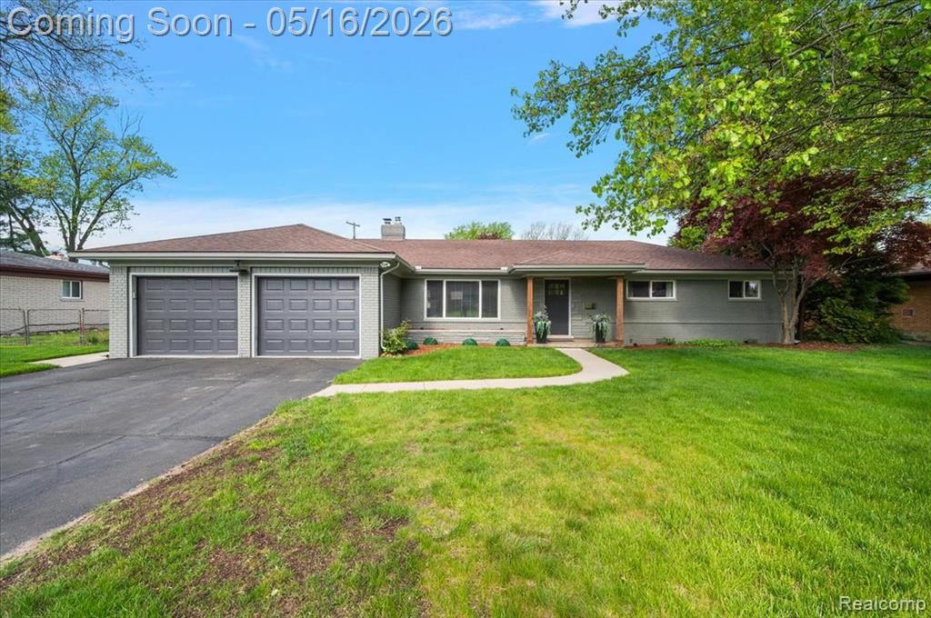 45503 Klingkammer Street, Utica, MI 48317