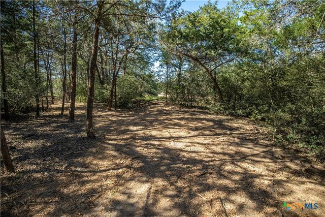 10791 Roy Road, Flatonia, TX 78941
