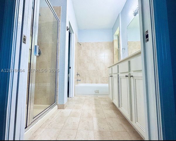 1035 NE 207th Ter, Miami, FL 33179