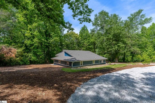 135 Harris Road, Pickens, SC 29671