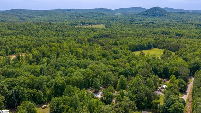 135 Harris Road, Pickens, SC 29671
