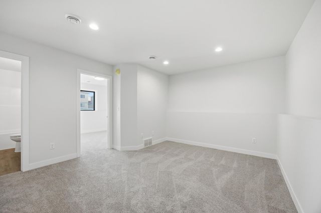 6264 86th Avenue S, Horace, ND 58047