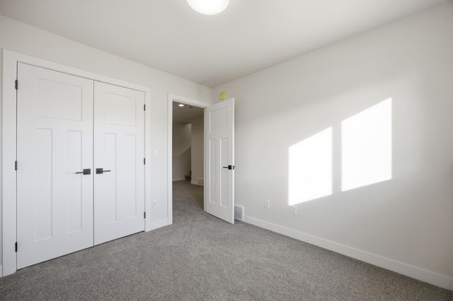 6264 86th Avenue S, Horace, ND 58047