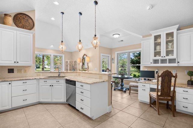 815 Bentley Ln., North Myrtle Beach, SC 29582