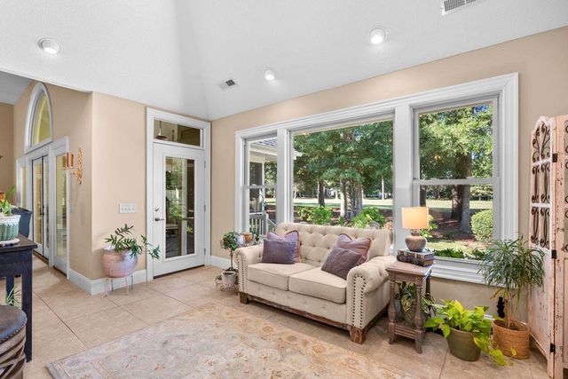 815 Bentley Ln., North Myrtle Beach, SC 29582
