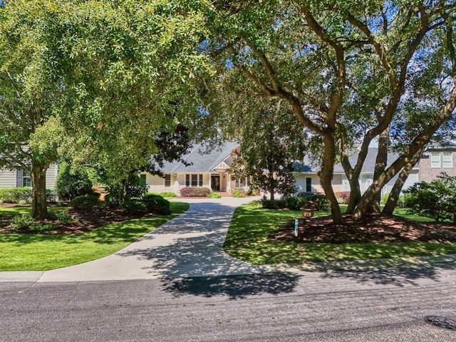 815 Bentley Ln., North Myrtle Beach, SC 29582