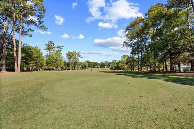 815 Bentley Ln., North Myrtle Beach, SC 29582