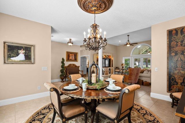 815 Bentley Ln., North Myrtle Beach, SC 29582